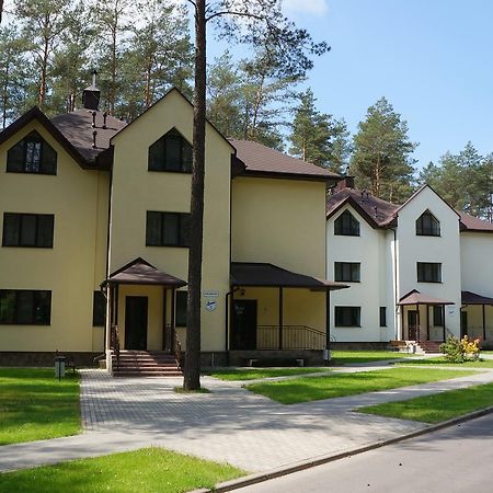 فندق Rakawفي  Isloch Park المظهر الخارجي الصورة